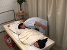 無言作品集28 実はお互いにガマンしている…マッサージ店という名の卑猥な空間　サンプル画像06